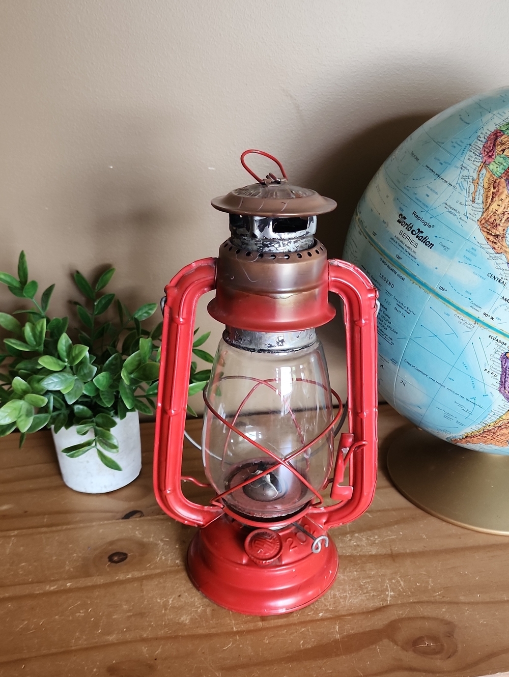 Vintage Ever Bright Brand Hurricane Lantern Model 202